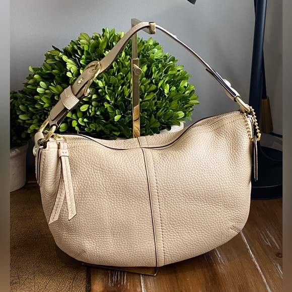 Coach Soho Y2K Tan Soft Milled Shoulder Bag - Picture 4 of 16